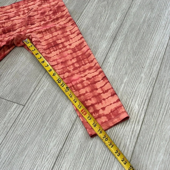 Athleta Elation Printed Capri in dyed orange size M - Picture 13 of 14